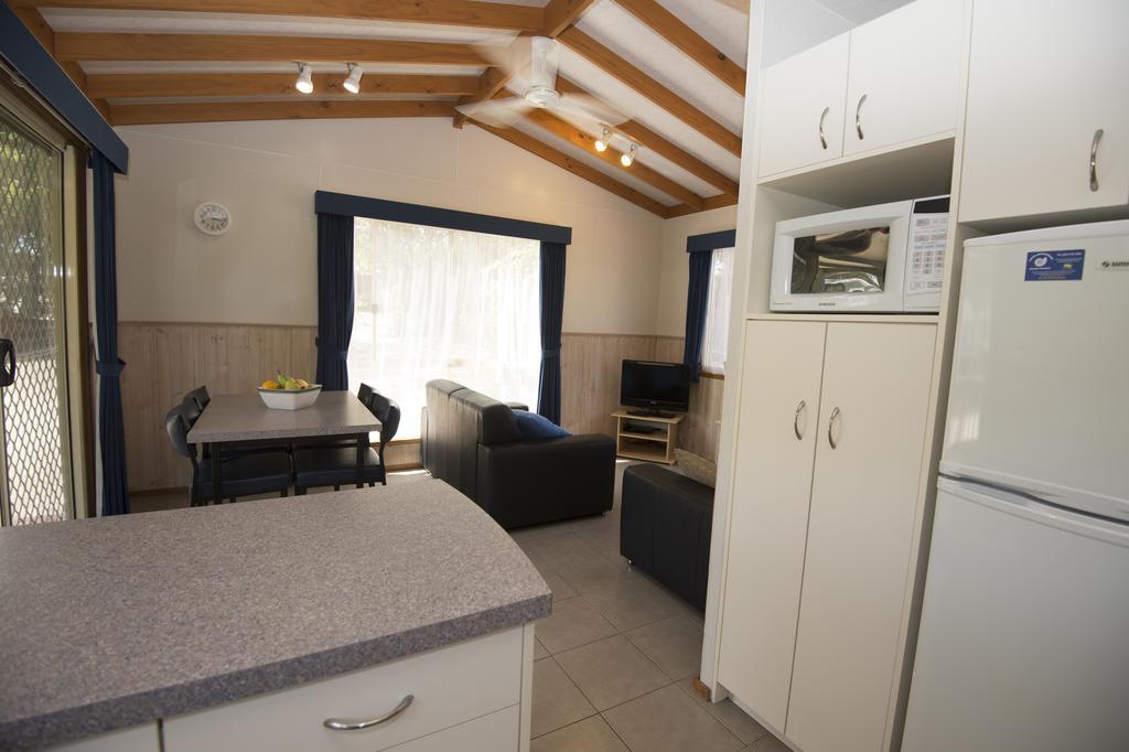 The Lakes Beachfront Holiday Park Lake Tyers Beach Dış mekan fotoğraf
